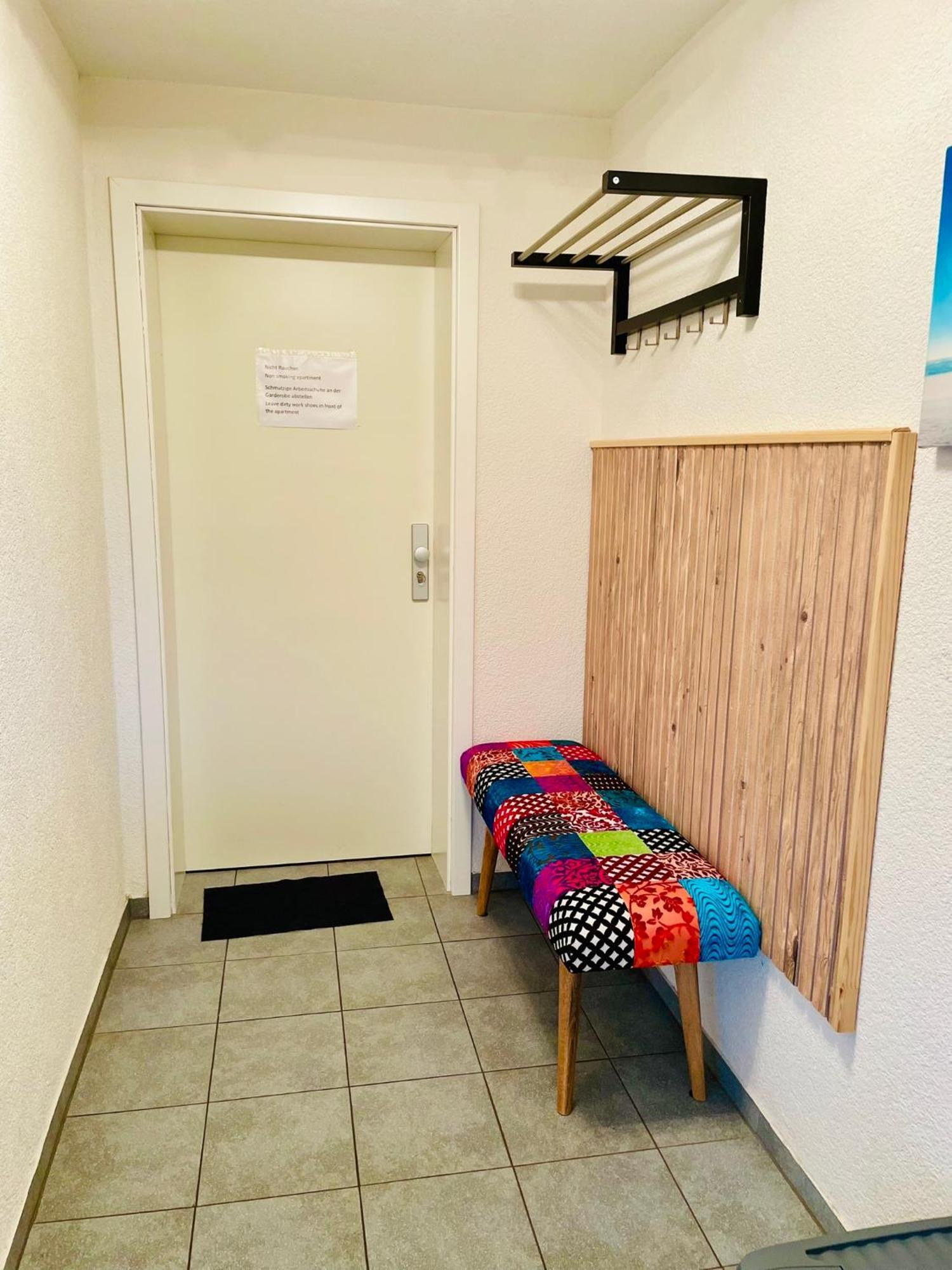 Kleine Auszeit Ferienwohnung Nahe Bosenbergklinik Mit Parkplatz, Haustiere Willkommen Sankt Wendel Exterior foto